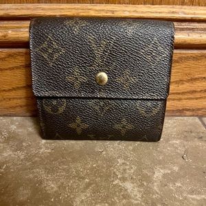 Authentic Louis Vuitton Great Condition Wallet